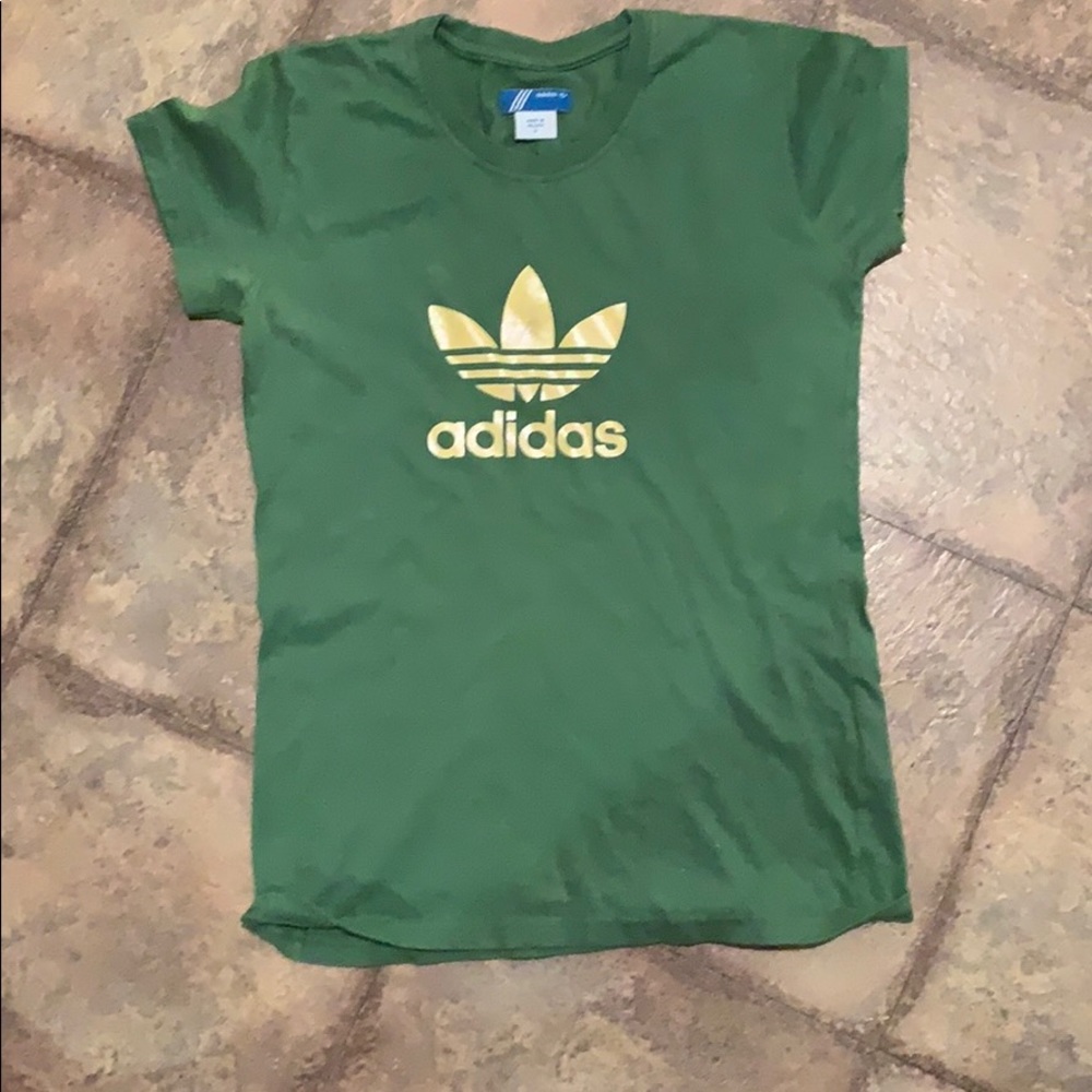 Woman medium Nike tee